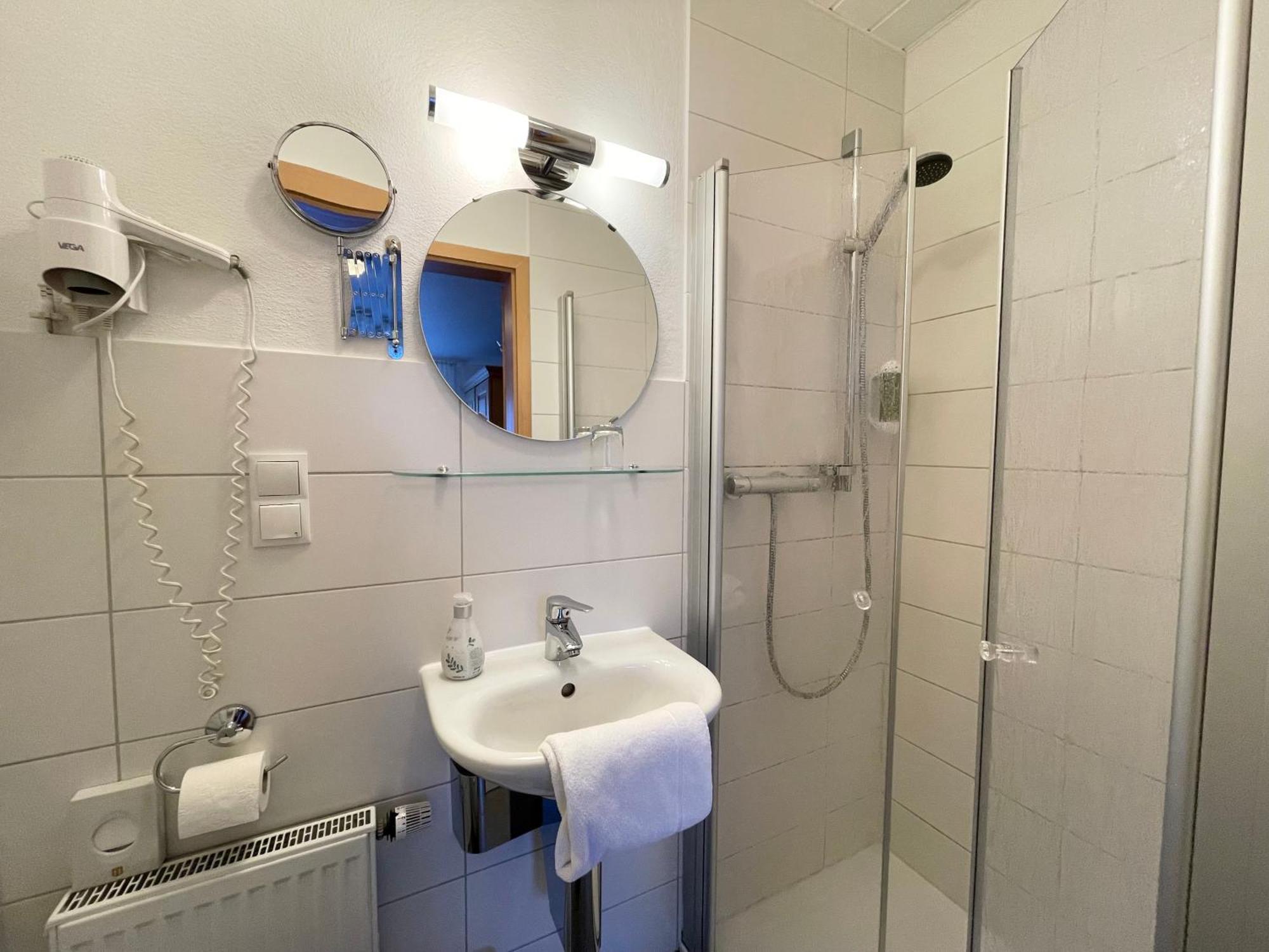 Hotel-Pension Hommen Koblenz  Bagian luar foto