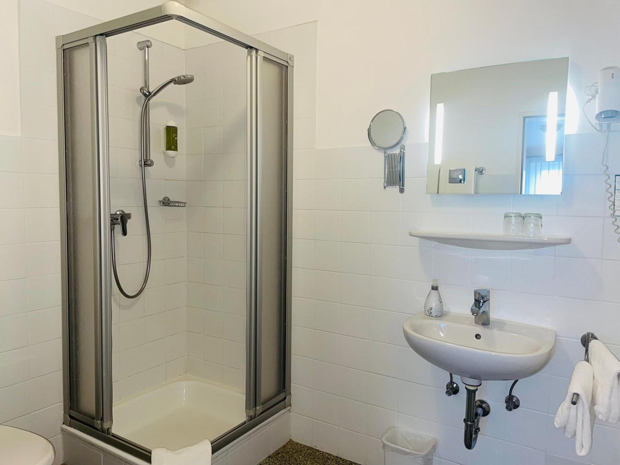 Hotel-Pension Hommen Koblenz  Bagian luar foto